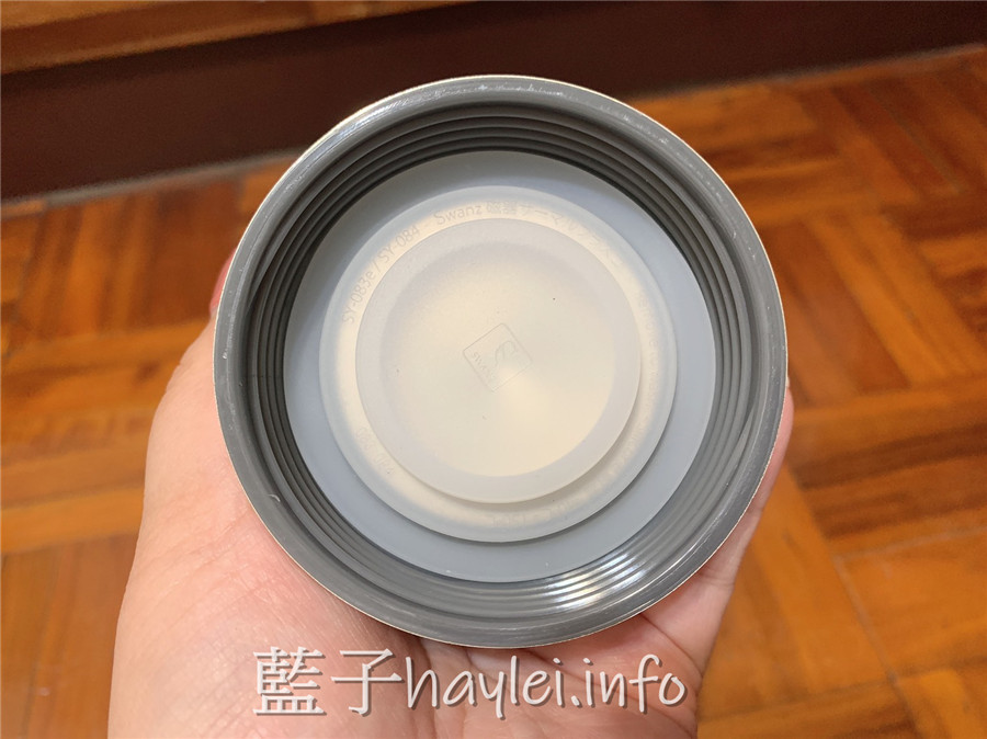 2020保溫杯推薦/Swanz天鵝瓷好提杯-紫羅蘭粉紫色絕美超好看,入口細膩純淨,大瓶口的陶瓷內膽好清洗且不殘留異味,保溫保冷持續保溫5-8小時,提手設計方便攜帶,時尚又實用的隨身好物!Swanz陶瓷保溫瓶/陶瓷火炬杯/430ml/健康生活/居家好物/保溫杯/保溫瓶/陶瓷保溫杯/高顏質/陶瓷保溫瓶推薦/藍子愛美麗 健康養身 攝影 民生資訊分享