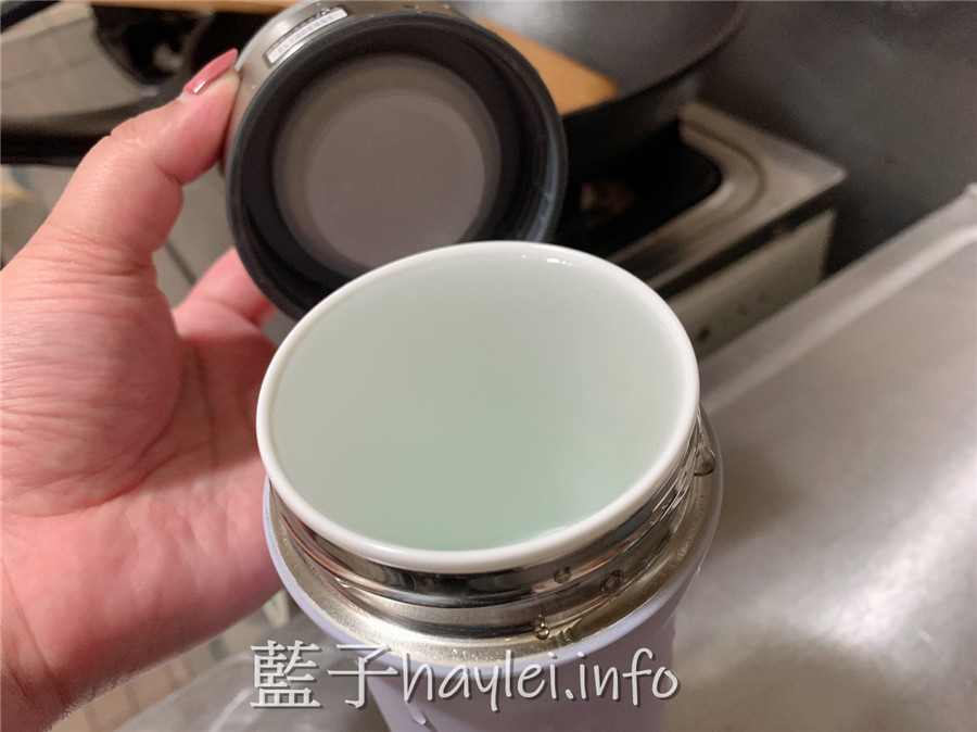2020保溫杯推薦/Swanz天鵝瓷好提杯-紫羅蘭粉紫色絕美超好看,入口細膩純淨,大瓶口的陶瓷內膽好清洗且不殘留異味,保溫保冷持續保溫5-8小時,提手設計方便攜帶,時尚又實用的隨身好物!Swanz陶瓷保溫瓶/陶瓷火炬杯/430ml/健康生活/居家好物/保溫杯/保溫瓶/陶瓷保溫杯/高顏質/陶瓷保溫瓶推薦/藍子愛美麗 健康養身 攝影 民生資訊分享