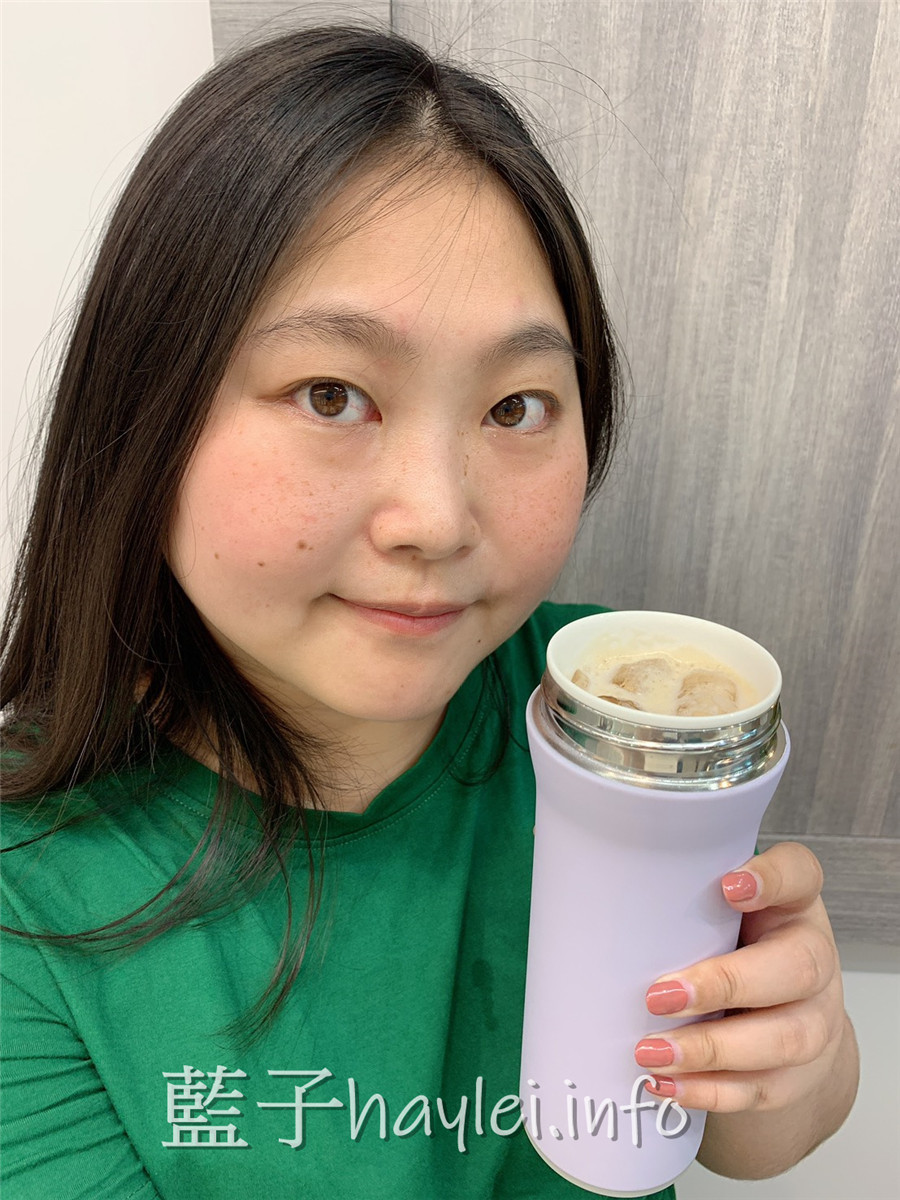 2020保溫杯推薦/Swanz天鵝瓷好提杯-紫羅蘭粉紫色絕美超好看,入口細膩純淨,大瓶口的陶瓷內膽好清洗且不殘留異味,保溫保冷持續保溫5-8小時,提手設計方便攜帶,時尚又實用的隨身好物!Swanz陶瓷保溫瓶/陶瓷火炬杯/430ml/健康生活/居家好物/保溫杯/保溫瓶/陶瓷保溫杯/高顏質/陶瓷保溫瓶推薦/藍子愛美麗 健康養身 攝影 民生資訊分享
