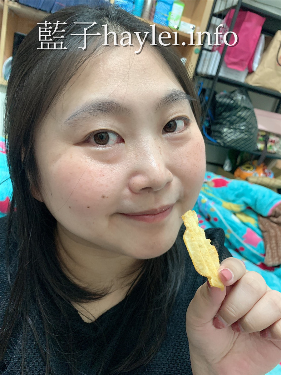 超商新品/樂事大波浪洋芋片-在超商找到覺得水星逆行懷疑人生,還在全聯找到理智斷線呢!超商零食/樂事大波浪超紓壓/波浪造型超喀脆/樂事洋芋片/LAYS樂事/大波浪洋芋片/零食點心/超商零食推薦/全聯零食推薦/potatochips/馬鈴薯片/薯片/紓壓零嘴/藍子愛美食 攝影 民生資訊分享 飲食集錦