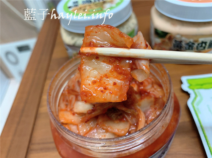 宅配美食推薦/益康泡菜-真正台灣製造的世界級泡菜,美味好吃且通過HACCP及ISO22000驗證,吃起來更安心,屯糧必備下飯菜!黃金泡菜、黃金海帶絲、黃金杏鮑菇等用蔬果入醬醃製出清甜微辣的好滋味,韓式泡菜味道酸香帶辣、翡翠海帶絲吃起來鮮香爽脆~台灣泡菜推薦/宅配泡菜/泡菜美食推薦/拌飯拌麵/美味泡菜/藍子愛美食 中式料理 健康養身 宅配食記 攝影 民生資訊分享 飲食集錦