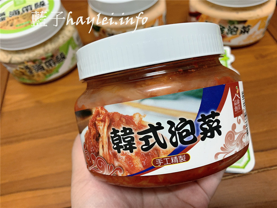 宅配美食推薦/益康泡菜-真正台灣製造的世界級泡菜,美味好吃且通過HACCP及ISO22000驗證,吃起來更安心,屯糧必備下飯菜!黃金泡菜、黃金海帶絲、黃金杏鮑菇等用蔬果入醬醃製出清甜微辣的好滋味,韓式泡菜味道酸香帶辣、翡翠海帶絲吃起來鮮香爽脆~台灣泡菜推薦/宅配泡菜/泡菜美食推薦/拌飯拌麵/美味泡菜/藍子愛美食 中式料理 健康養身 宅配食記 攝影 民生資訊分享 飲食集錦