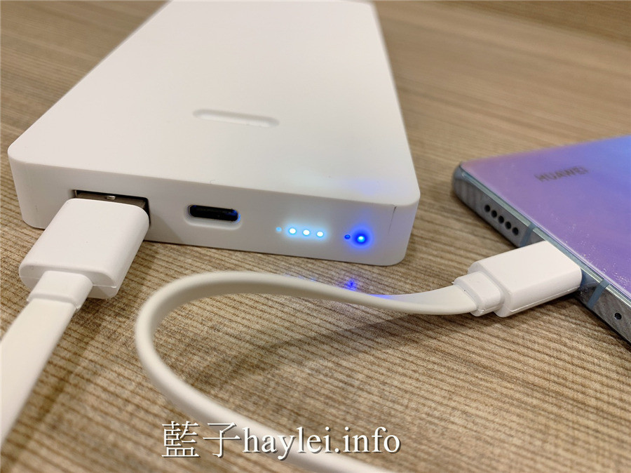 3C新創產品/sagegoo小智谷/智慧行動電源(SS203A)-智慧型行動電源(10000mAh)搭配智慧型手機app(Power Aegis),隨時掌握電池狀況, 提升使用安全性,用起來更安心!3C周邊商品/藍芽連線/無線充電/模組式/polybatt/冰的熊/北極熊/擬人化介面/世和能源科技/藍子愛3C 3C相關 攝影 民生資訊分享 網際資訊相關