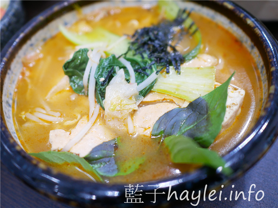台中北區素食/寒山居蔬食-近中國醫、永興街美食,平價有水準的美味素食料理、手工辣椒醬令人流連,享受蔬食健康生活!推薦猴頭菇麻辣燙、麻辣臭豆腐、麻油吉便當、檸香川味拌麵~台中美食/台中素食推薦/中國醫美食/臭豆腐料理/素食便當/素食臭豆腐/特色辣醬/宅配外送/藍子愛美食 中式料理 國內旅遊 攝影 民生資訊分享 飲食集錦