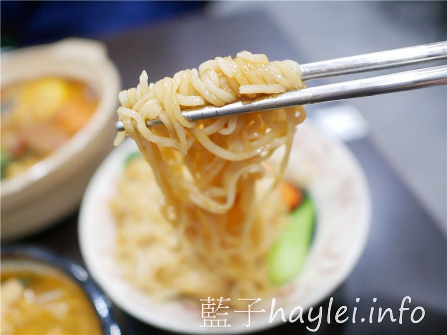 台中北區素食/寒山居蔬食-近中國醫、永興街美食,平價有水準的美味素食料理、手工辣椒醬令人流連,享受蔬食健康生活!推薦猴頭菇麻辣燙、麻辣臭豆腐、麻油吉便當、檸香川味拌麵~台中美食/台中素食推薦/中國醫美食/臭豆腐料理/素食便當/素食臭豆腐/特色辣醬/宅配外送/藍子愛美食 中式料理 國內旅遊 攝影 民生資訊分享 飲食集錦