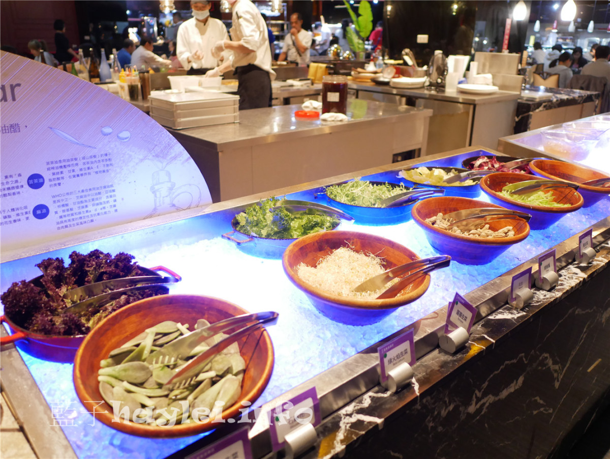 台中西屯/星饗道國際自助餐/In Sky Buffet-現作牛排、豬扒、天婦羅、拉麵、壽司、燒烤、咖啡美酒、蛋糕麵包等一次享有,豐盛美食引人垂涎!台中美食/逢甲美食/台中逢甲/逢甲商圈/台中buffet/台中自助餐廳/飯店自助餐/台中吃到飽餐廳/eattodie/星享道酒店/In Sky Hotel/藍子愛美食 中式料理 國內旅遊 攝影 日式料理 民生資訊分享 美式料理 飲食集錦