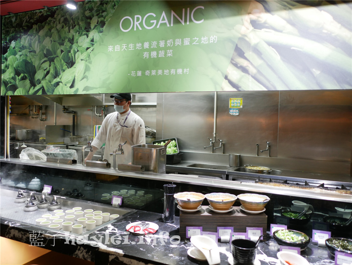 台中西屯/星饗道國際自助餐/In Sky Buffet-現作牛排、豬扒、天婦羅、拉麵、壽司、燒烤、咖啡美酒、蛋糕麵包等一次享有,豐盛美食引人垂涎!台中美食/逢甲美食/台中逢甲/逢甲商圈/台中buffet/台中自助餐廳/飯店自助餐/台中吃到飽餐廳/eattodie/星享道酒店/In Sky Hotel/藍子愛美食 中式料理 國內旅遊 攝影 日式料理 民生資訊分享 美式料理 飲食集錦