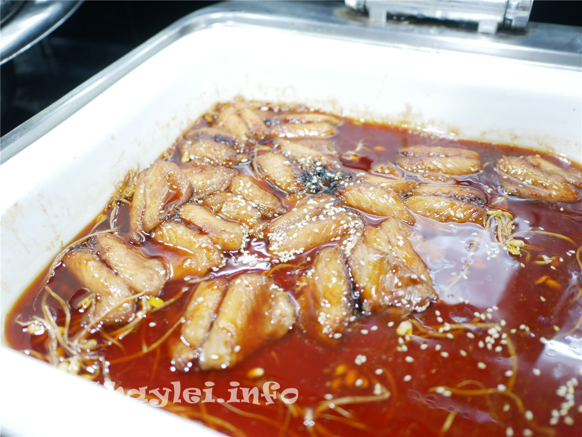 台中西屯/星饗道國際自助餐/In Sky Buffet-現作牛排、豬扒、天婦羅、拉麵、壽司、燒烤、咖啡美酒、蛋糕麵包等一次享有,豐盛美食引人垂涎!台中美食/逢甲美食/台中逢甲/逢甲商圈/台中buffet/台中自助餐廳/飯店自助餐/台中吃到飽餐廳/eattodie/星享道酒店/In Sky Hotel/藍子愛美食 中式料理 國內旅遊 攝影 日式料理 民生資訊分享 美式料理 飲食集錦