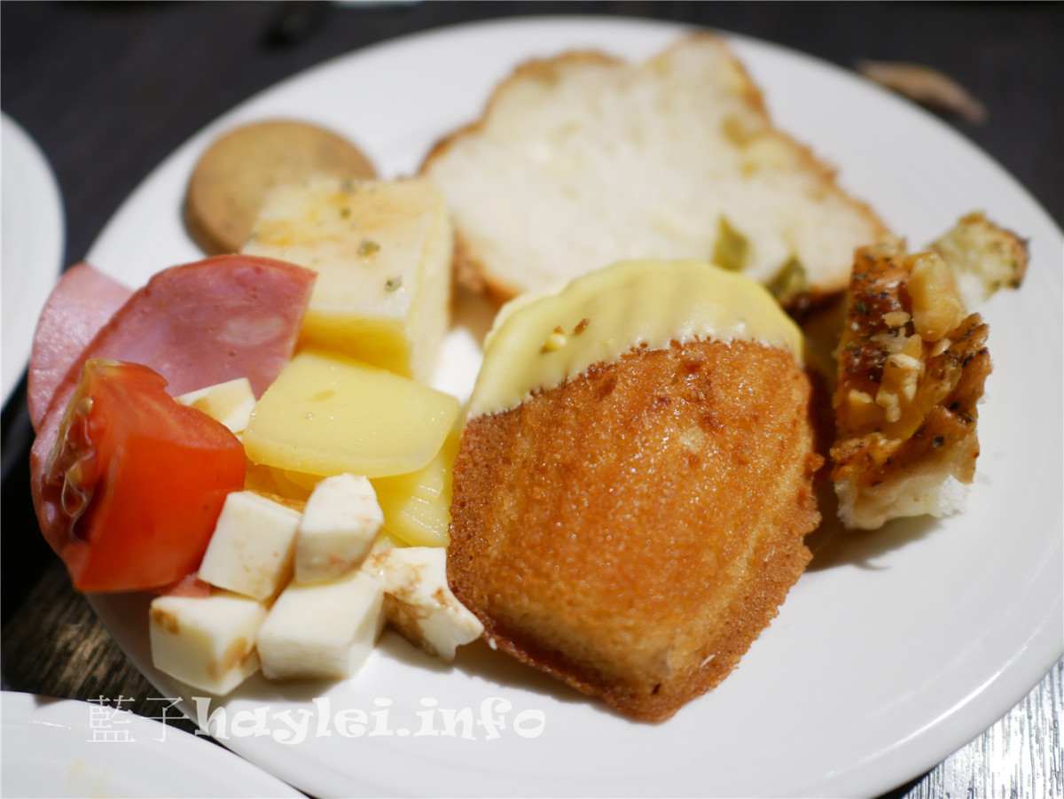 台中西屯/星饗道國際自助餐/In Sky Buffet-現作牛排、豬扒、天婦羅、拉麵、壽司、燒烤、咖啡美酒、蛋糕麵包等一次享有,豐盛美食引人垂涎!台中美食/逢甲美食/台中逢甲/逢甲商圈/台中buffet/台中自助餐廳/飯店自助餐/台中吃到飽餐廳/eattodie/星享道酒店/In Sky Hotel/藍子愛美食 中式料理 國內旅遊 攝影 日式料理 民生資訊分享 美式料理 飲食集錦