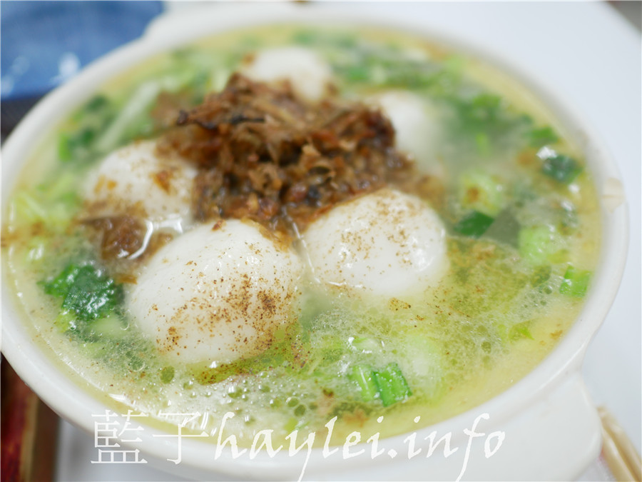 台中南屯/偉中麻油料理店-16足月的無毒公黑羽雞腿&純米酒&黑麻油燉煮出的純酒麻油雞,肉質彈嫩且湯香味醇,不愧是招牌!手工麵線口感彈Q,不論麻油香煎或拌鵝油蔥酥都非常美味~膠原蛋白滿滿的冬瓜海燕窩凍順口無腥超好吃!台中美食/台中麻油雞/麻油美食/麻油雞/麵線美食/健康養生/藥膳補湯/養生湯品/公益路美食/藍子愛美食 中式料理 健康養身 國內旅遊 攝影 民生資訊分享 飲食集錦
