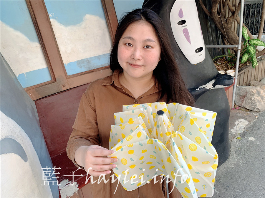德國boy傘/三折都市印象傘(萊姆冰沙)-夏季高CP值晴雨傘,平價且兼具品質的好傘,112cm大傘面,雙玻纖+鋁骨8k傘骨抗風佳不怕翻傘,高密度PONGEE布晴雨兩用,210g超輕量,好握好拿低負擔!boy umbrella/居家好物/生活好物/雨傘推薦/大傘面輕量傘推薦/boy傘/晴雨傘/boy藍標商品/雨傘穿搭分享/藍子樂生活 攝影 民生資訊分享 穿搭分享