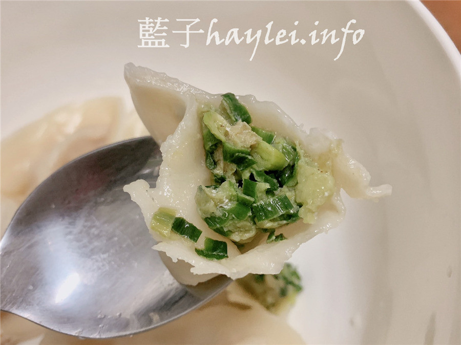 冷凍宅配水餃/山林水草RivaGreen/朝貢豬肉水餃,吃鳳梨酵素長大的豬肉質鮮甜無腥,居家常備方便隨時,不論高麗菜、韭菜、玉米等口味都美味好吃,適合當正餐/消夜/點心的團購宅配美食!宅配食品推薦/冷凍水餃/水餃美食/豬肉水餃/台灣水餃/新手下廚/有菜有肉兼顧健康/簡單煮/方便料理/煮水餃/煎餃/藍子愛美食 中式料理 宅配食記 攝影 民生資訊分享 自己動手做! 飲食集錦