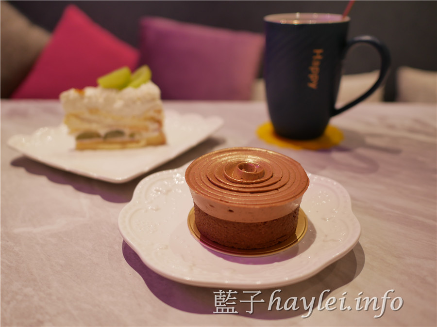 台中南屯區/572融咖啡-比利時壺煮咖啡令人驚艷,一次品嚐精品咖啡與專業甜點的好地方,和老闆聊聊生活大小事會更有驚喜唷~台中美食/台中咖啡/咖啡廳/甜點店/單品咖啡/專業咖啡師/法式甜點/法式舒芙蕾/台中早午餐/輕食下午茶/台中下午茶餐廳推薦/台中咖啡館推薦/拍照打卡/網美咖啡廳/藍子愛美食 國內旅遊 攝影 民生資訊分享 飲食集錦