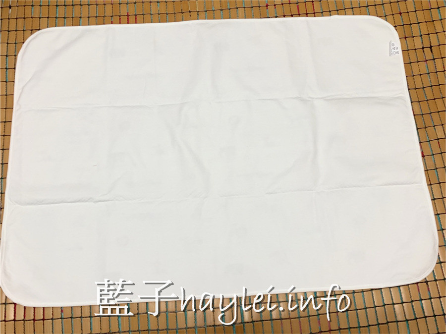 台中西區/第六市場好物推薦/晴天毛巾MIT/棉紗防水尿墊-獨創技術四層棉紗兼具透氣且不滲漏等優點,當女生的月事墊也很適合,觸感柔軟親膚,吸水力強,500ml都不怕,輕鬆脫離洗床單的噩夢!居家用品/寢具推薦/嬰兒用品/防水尿布墊/吸水又快乾/嬰兒尿墊/布墊推薦/透氣/不悶熱/不滲透/防水墊/隔離床單/月事保護墊/藍子愛生活 健康養身 攝影 民生資訊分享