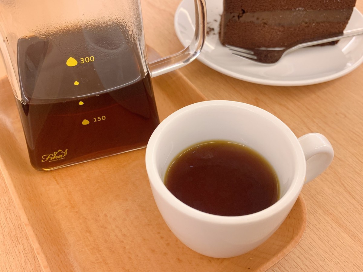 台中南區/HWC黑沃咖啡/台中高工店-手沖咖啡館品嘗專業咖啡,悠閒享受片刻美好~HWC ROASTERS/黑沃咖啡品評館/台中美食/台中咖啡/台中下午茶/台中咖啡館/網美咖啡廳/專業手沖/冠軍咖啡豆/甜點/蛋糕/下午茶/精品咖啡品牌/台灣烘豆冠軍黑沃咖啡/藍子愛美食 攝影 民生資訊分享 美式料理 飲食集錦
