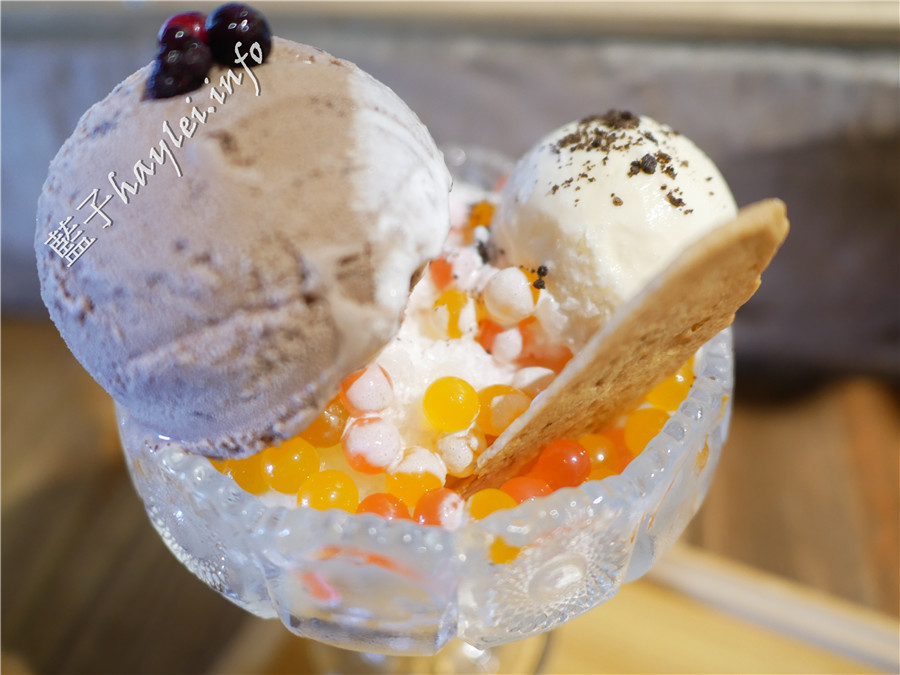 宜蘭冬山美食/七路咖啡食藝-感受老屋情懷,品味貼近人心的宜蘭在地美食!環境寬敞舒適,有彩虹屋彩繪牆、網美打卡拍照點、盪鞦韆、超大足球草原、沙坑、黑板和水槍等,適合親子遊憩的好地方!宜蘭旅遊推薦/宜蘭羅東/宜蘭美食/宜蘭網紅景點/宜蘭親子餐廳/宜蘭寵物友善餐廳/七路咖啡 ナナロ コーヒー/停車場/宜蘭拍照聖地/宜蘭打卡景點/水果咖啡/順進蜜餞行/大進果園/宜蘭休閒農業/深山咖啡廳/藍子愛旅行 國內旅遊 攝影 民生資訊分享 飲食集錦
