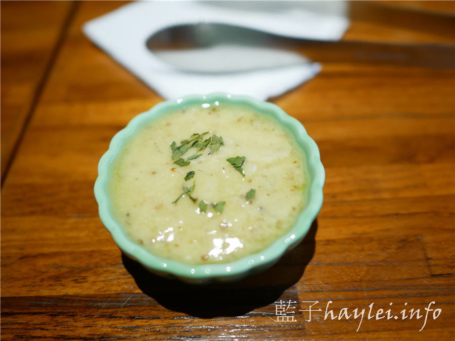 台北信義美食/Blanc布朗客咖啡-平價美味松菸美食推薦，環境溫馨有情調，食材新鮮有品質，美味到想再再回訪的美食餐廳！鴨胸沙拉、紅酒牛肉燉飯、起司雞肉千層麵、起司磚餅等鹹食表現可圈可點，布朗尼、提拉米蘇、肉桂捲等甜點必吃～台北美食/台北咖啡館/義式料理/市府站美食/義大利麵/下午茶推薦/藍子愛美食 國內旅遊 攝影 民生資訊分享 美式料理 飲食集錦 