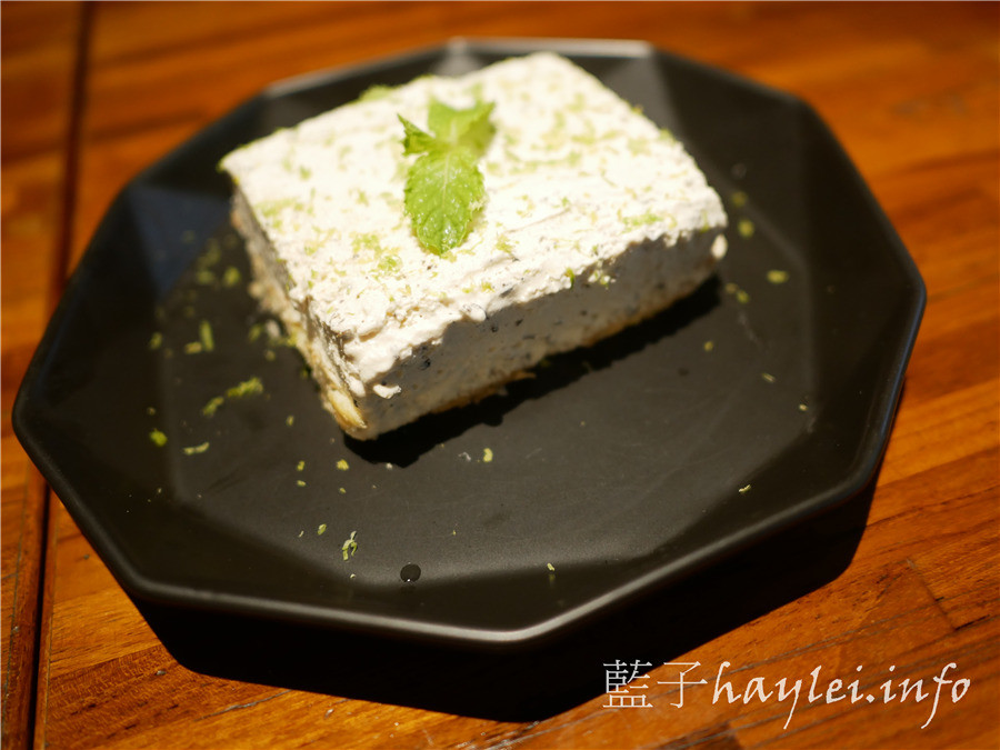 台北信義美食/Blanc布朗客咖啡-平價美味松菸美食推薦，環境溫馨有情調，食材新鮮有品質，美味到想再再回訪的美食餐廳！鴨胸沙拉、紅酒牛肉燉飯、起司雞肉千層麵、起司磚餅等鹹食表現可圈可點，布朗尼、提拉米蘇、肉桂捲等甜點必吃～台北美食/台北咖啡館/義式料理/市府站美食/義大利麵/下午茶推薦/藍子愛美食 國內旅遊 攝影 民生資訊分享 美式料理 飲食集錦 