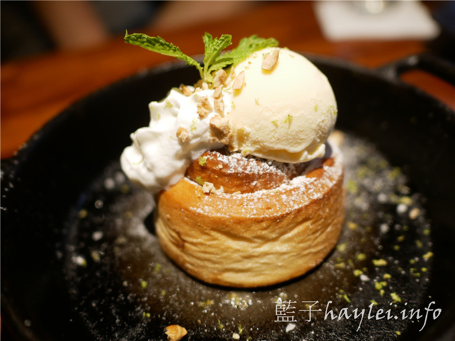 台北信義美食/Blanc布朗客咖啡-平價美味松菸美食推薦，環境溫馨有情調，食材新鮮有品質，美味到想再再回訪的美食餐廳！鴨胸沙拉、紅酒牛肉燉飯、起司雞肉千層麵、起司磚餅等鹹食表現可圈可點，布朗尼、提拉米蘇、肉桂捲等甜點必吃～台北美食/台北咖啡館/義式料理/市府站美食/義大利麵/下午茶推薦/藍子愛美食 國內旅遊 攝影 民生資訊分享 美式料理 飲食集錦 
