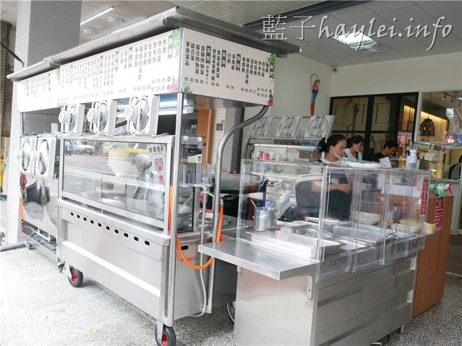 台中北區/天慈素食 英才店-在星級環境享受銅板美食,最舒適的天慈素食餐廳!滷味10元、炒麵25元、主廚手工菜40、素食便當70-100元,近英才路中清路口~台中美食/台中素食/台中小吃/素食餐廳推薦/台中銅板美食推薦/高cp值/素食專賣店/當歸湯/竹筍湯/素滷味/藍子愛美食 中式料理 健康養身 國內旅遊 攝影 民生資訊分享 飲食集錦