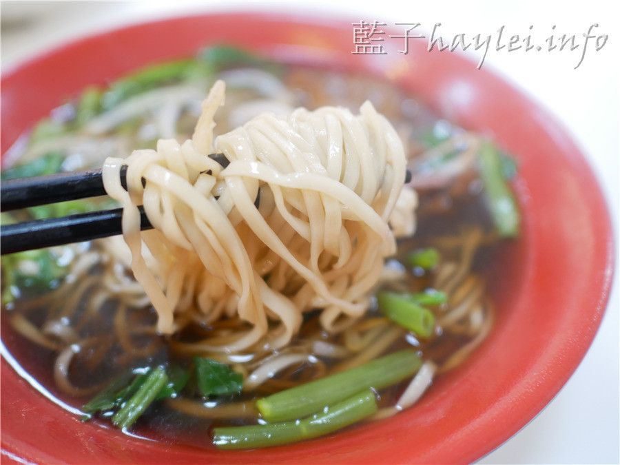 台中北區/天慈素食 英才店-在星級環境享受銅板美食，最舒適的天慈素食餐廳!滷味10元、炒麵25元、主廚手工菜40、素食便當70-100元，近英才路中清路口~台中美食/台中素食/台中小吃/素食餐廳推薦/台中銅板美食推薦/高cp值/素食專賣店/當歸湯/竹筍湯/素滷味/藍子愛美食 中式料理 健康養身 國內旅遊 攝影 民生資訊分享 飲食集錦 