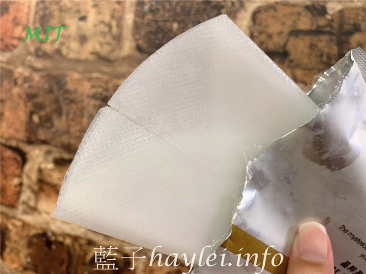 JIAHUI佳慧佳慧/晶粹盈潤生物纖維面膜-使用新鮮椰子汁製成3D網狀結構的特殊奈米生物纖維幫助深層補水,親膚性高且不悶膚,保養時也能讓肌膚深呼吸,用起來不易乾燥或掉落,非常好用!美妝保養/肌膚保養/面膜保養推薦/緊密服貼/補水/保濕面膜/如人造皮膚般貼合/台灣面膜品牌/佳慧化工/藍子愛保養 保養品分享 健康養身 彩妝品 彩妝品分享 攝影 民生資訊分享
