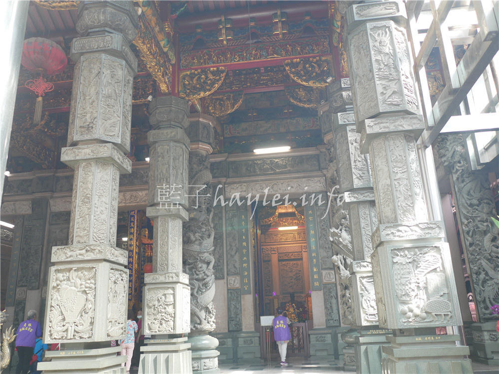 雲林四湖/三條崙海清宮閻羅天子包公祖廟-1738年建立,寺廟結構以傳統青斗石與木構為主,是台灣最早供奉包青天包拯的祖廟!進香團來訪包公廟,仙女舞敬神,場面香火鼎盛~海清宮森羅殿/廟宇祭典/廟會活動/民俗信仰中心/傳統民間習俗/宮廟信仰活動/藍子愛旅遊 國內旅遊 攝影 民生資訊分享