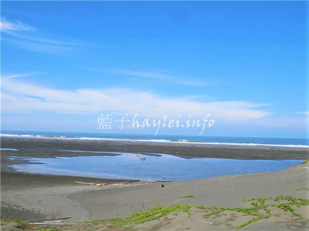 雲林景點/萡子寮濱海遊憩區(萡子寮漁港) -藍天白雲下,沙丘、風車演繹出獨特美景,網美拍照秘境!雲嘉南旅遊/雲嘉南景點/雲嘉南濱海國家風景區/雲林口湖旅遊推薦/網美打卡/秘境聖地/漁港景點推薦/南臺灣觀光/台灣漁港/臺灣旅遊景點推薦/雲林免費景點/藍子愛旅遊 國內旅遊 攝影 民生資訊分享