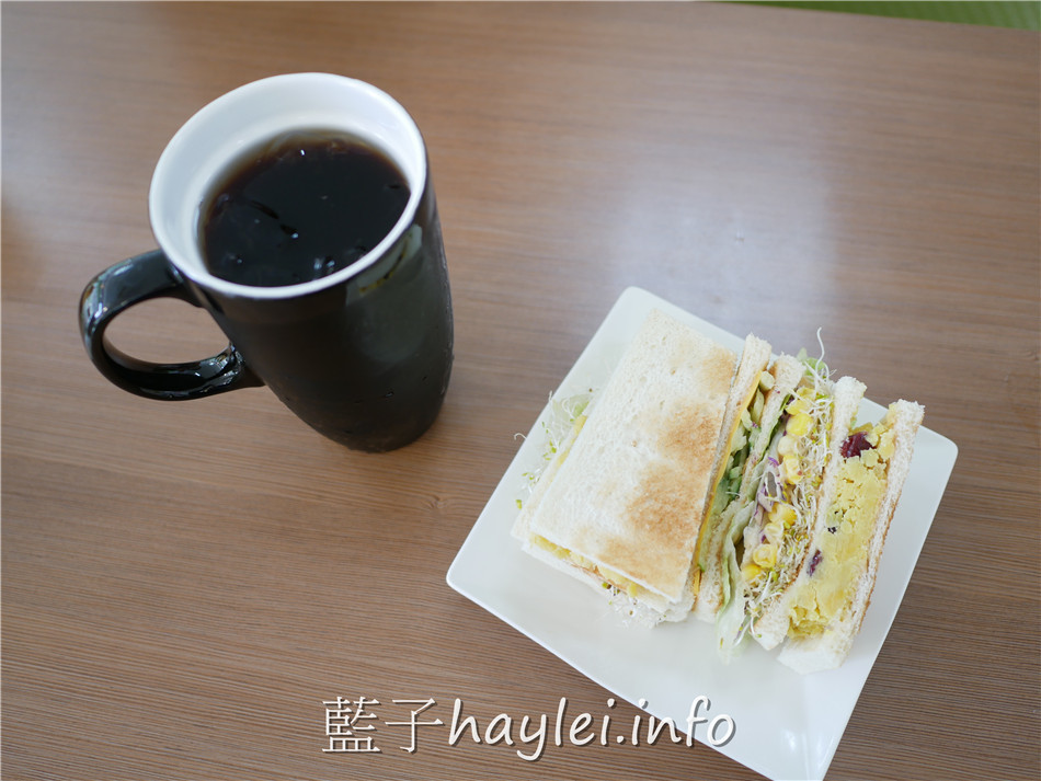 今天吃什麼/嘉義大林/蔬心早食-近大林火車站的素食早餐店,環境乾淨舒適,餐點種類豐富且口味好,多點蔬食、少點負擔,離健康更進一步~香辣美味的手炒麻辣醬拌上乾拌麵超好吃!嘉義美食/大林美食/嘉義素食/大林素食/大林早餐/嘉義早餐店/嘉義早餐推薦/親子友善餐廳/藍子愛美食 中式料理 健康養身 國內旅遊 攝影 民生資訊分享 飲食集錦