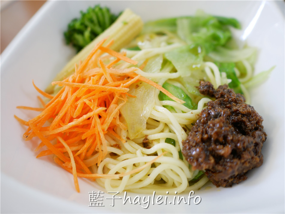 今天吃什麼/嘉義大林/蔬心早食-近大林火車站的素食早餐店,環境乾淨舒適,餐點種類豐富且口味好,多點蔬食、少點負擔,離健康更進一步~香辣美味的手炒麻辣醬拌上乾拌麵超好吃!嘉義美食/大林美食/嘉義素食/大林素食/大林早餐/嘉義早餐店/嘉義早餐推薦/親子友善餐廳/藍子愛美食 中式料理 健康養身 國內旅遊 攝影 民生資訊分享 飲食集錦