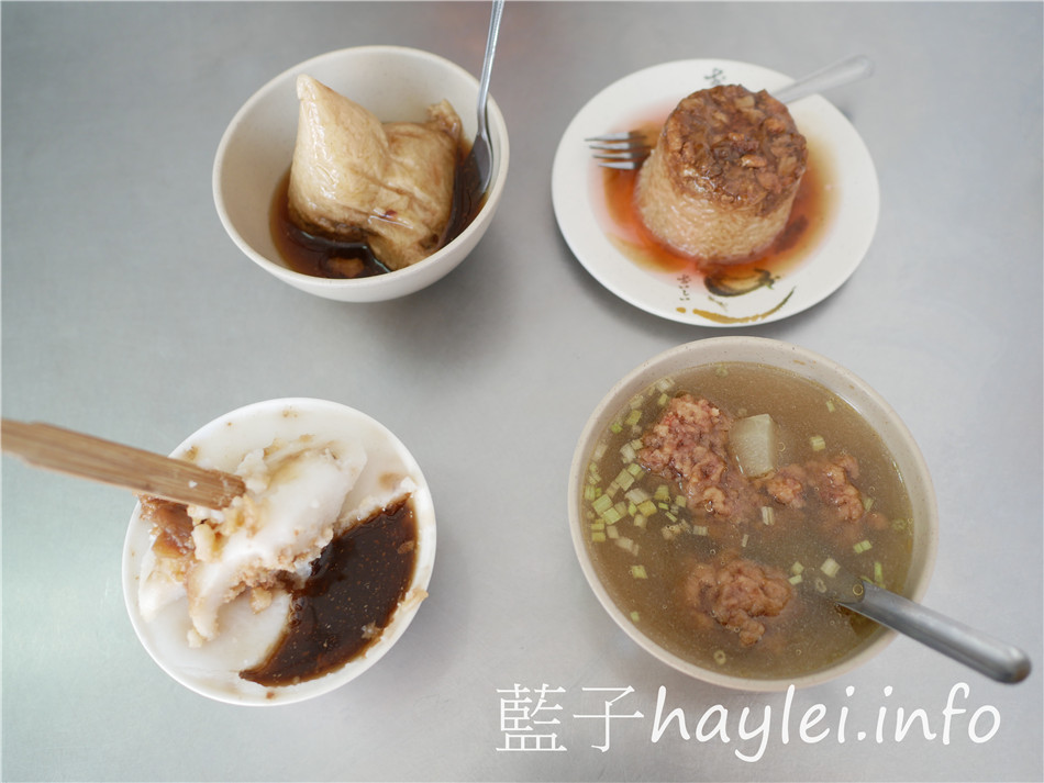 今天吃什麼/嘉義東區/後湖碗粿-傳統古早味嫩Q碗粿餡料豐富、鮮味十足的肉粽、鹹香美味的米糕跟酥嫩的肉骨湯樣樣美味,加點辣更夠味,在地人推薦的平價好吃古早味美食!嘉義美食/嘉義小吃/嘉義碗粿/嘉義肉粽/嘉義米糕/傳統小吃/平民美食/傳統早餐/嘉義必吃美食/藍子愛美食 中式料理 國內旅遊 攝影 民生資訊分享 飲食集錦