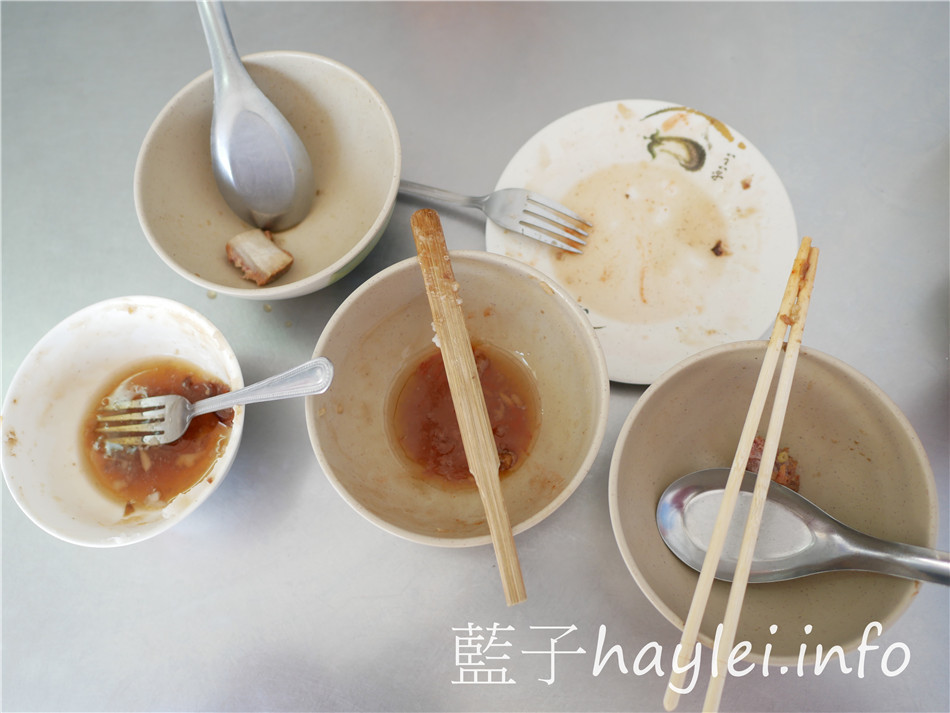 今天吃什麼/嘉義東區/後湖碗粿-傳統古早味嫩Q碗粿餡料豐富、鮮味十足的肉粽、鹹香美味的米糕跟酥嫩的肉骨湯樣樣美味,加點辣更夠味,在地人推薦的平價好吃古早味美食!嘉義美食/嘉義小吃/嘉義碗粿/嘉義肉粽/嘉義米糕/傳統小吃/平民美食/傳統早餐/嘉義必吃美食/藍子愛美食 中式料理 國內旅遊 攝影 民生資訊分享 飲食集錦