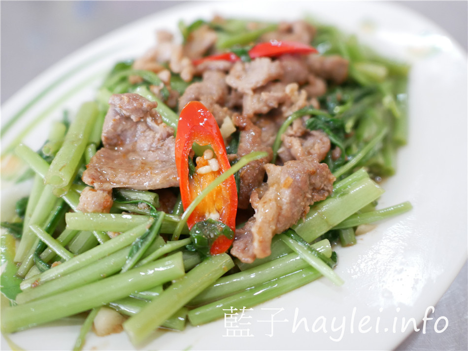 今天吃什麼/嘉義東區/阿波鴨肉麵-紅燒鴨肉軟嫩美味,台式熱炒、滷味、煎蛋、鴨肉麵、下水湯等味道更是可圈可點,嘉義必吃平民美食,近文化路夜市、文化公園~嘉義美食/嘉義小吃/嘉義鴨肉美食/嘉義鴨肉推薦/嘉義熱炒/熱炒美食/傳統小吃/傳統美食/藍子愛美食 中式料理 國內旅遊 攝影 民生資訊分享 飲食集錦