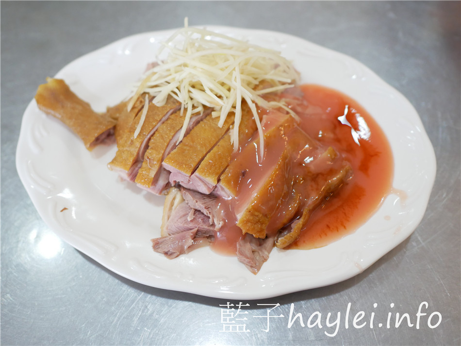 今天吃什麼/嘉義東區/阿波鴨肉麵-紅燒鴨肉軟嫩美味,台式熱炒、滷味、煎蛋、鴨肉麵、下水湯等味道更是可圈可點,嘉義必吃平民美食,近文化路夜市、文化公園~嘉義美食/嘉義小吃/嘉義鴨肉美食/嘉義鴨肉推薦/嘉義熱炒/熱炒美食/傳統小吃/傳統美食/藍子愛美食 中式料理 國內旅遊 攝影 民生資訊分享 飲食集錦