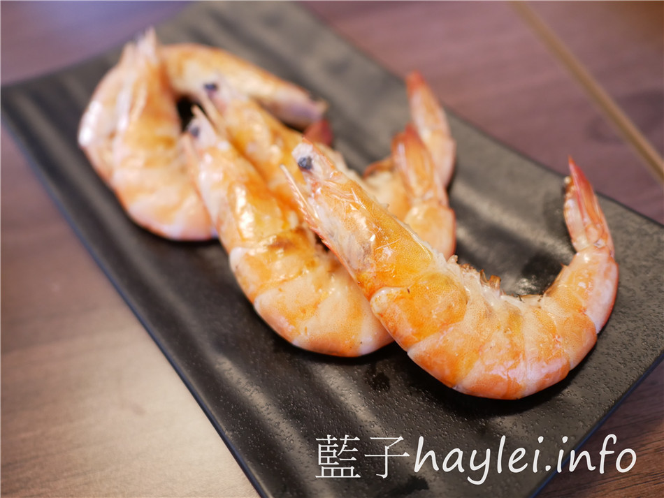 今天吃什麼/嘉義西區/旺柴燒肉屋-露天環境寬敞放鬆,專人烤肉不會手忙腳亂怕燒焦,樣樣品質有把關,新鮮現點現烤不回烤,品嘗美食更盡興!嘉義美食/嘉義燒烤/嘉義小吃/嘉義居酒屋/特色小店/個性美食/療癒美食/約會聚餐/停車方便/自備停車場/藍子愛美食 中式料理 國內旅遊 攝影 日式料理 民生資訊分享 飲食集錦