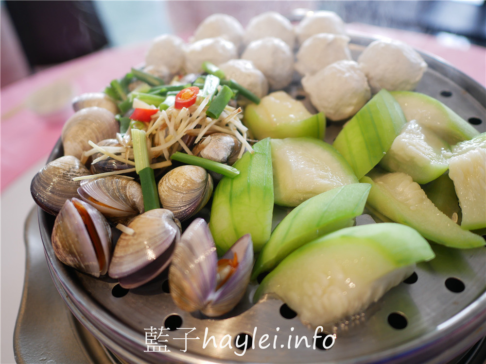台南將軍漁港美食/九叔公餐廳 將軍漁港海景宴會廳(海鮮蒸籠塔)-新鮮海鮮上蒸籠,上蒸下煮蒸籠宴,一鍋多吃人人愛!免費素食自助吧,卡拉ok歡樂無限!今天吃什麼/台南馬沙溝/台南漁港美食/將軍漁港美食/將軍漁港海鮮餐廳/台南海鮮餐廳推薦/現點現做/生猛海鮮/台南美食/藍子愛美食 中式料理 國內旅遊 攝影 民生資訊分享 飲食集錦