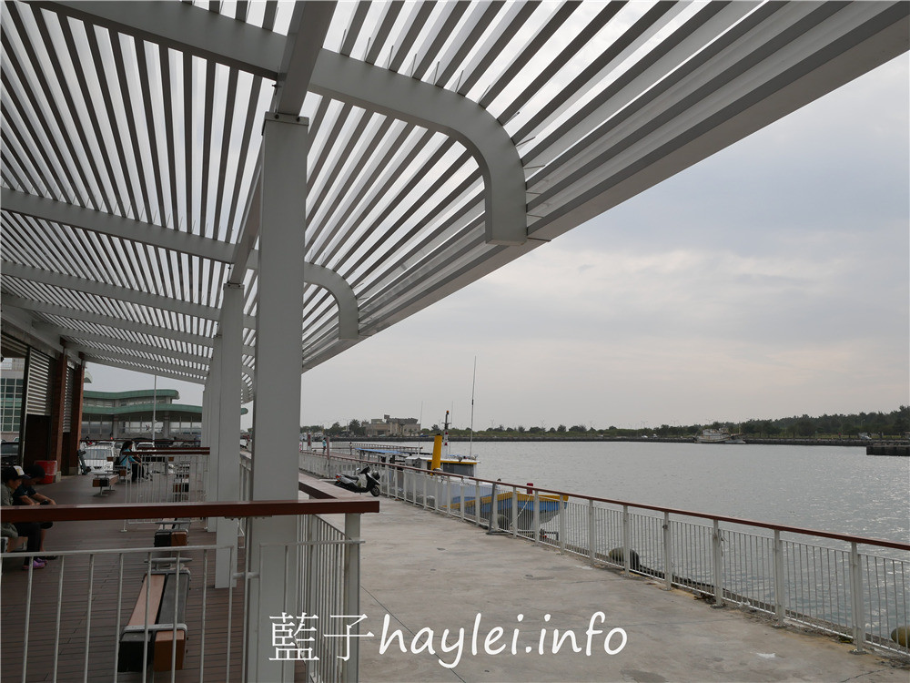 台南將軍漁港美食/阿鴻手工包子饅頭-將軍漁港觀光海樓內的人氣美食,用活酵母發酵的刈包、玫瑰饅頭更是必吃美味!今天吃什麼/台南馬沙溝/台南漁港美食/將軍漁港美食/新鮮現做/台南創意點心/台南美食/藍子愛美食 中式料理 健康養身 國內旅遊 攝影 民生資訊分享 飲食集錦