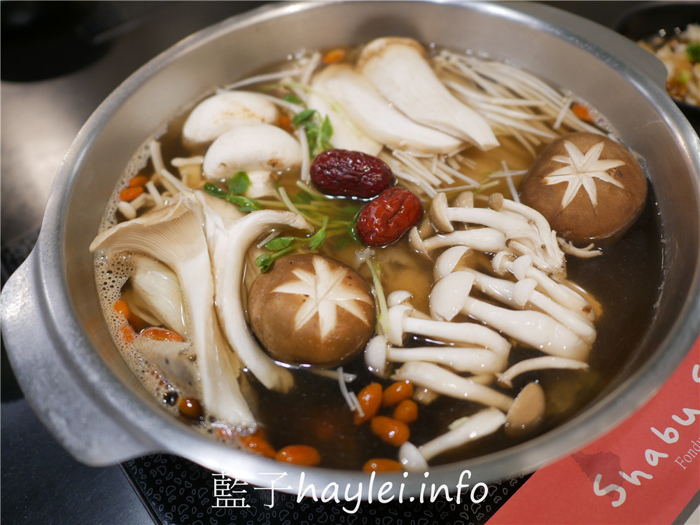 嘉義朴子/錢源日式涮涮鍋朴子店-肉質誘人可口,菜盤精緻,加上獨門的日式沾醬,推廣原味,吃出健康!今天吃什麼/嘉義美食/朴子美食/嘉義火鍋/個人小火鍋/涮涮鍋推薦/原食原滋味/健康美食/在地人推薦美食/藍子愛美食 中式料理 健康養身 國內旅遊 攝影 民生資訊分享 飲食集錦