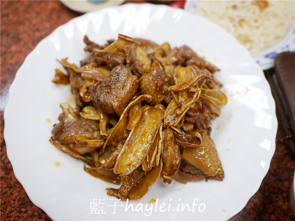 嘉義朴子/帝王食補薑母鴨狗尾雞-湯頭濃香且營養美味的薑母鴨撫慰了每位食客的心靈,滿滿人情味的嘉義在地美食!今天吃什麼/嘉義美食/嘉義朴子/朴子美食/薑母鴨/狗尾雞湯/養生補湯/中藥湯品/漢方藥膳湯/藍子愛美食 中式料理 國內旅遊 民生資訊分享 飲食集錦
