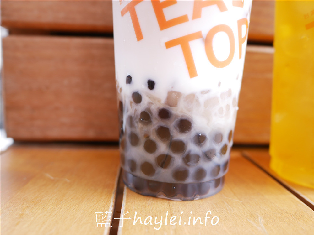嘉義朴子/台灣第一味朴子海通店-高山青清冽爽口,新鮮水果入茶,喝起來果香濃郁好滋味,珍珠奶茶奶味十足,粉圓彈Q好吃,深得在地人喜愛~今天吃什麼/嘉義美食/朴子美食/嘉義茶飲店/嘉義手搖飲/朴子手搖飲推薦/健康茶飲/水果茶/藍子愛美食 中式料理 國內旅遊 攝影 民生資訊分享 飲食集錦