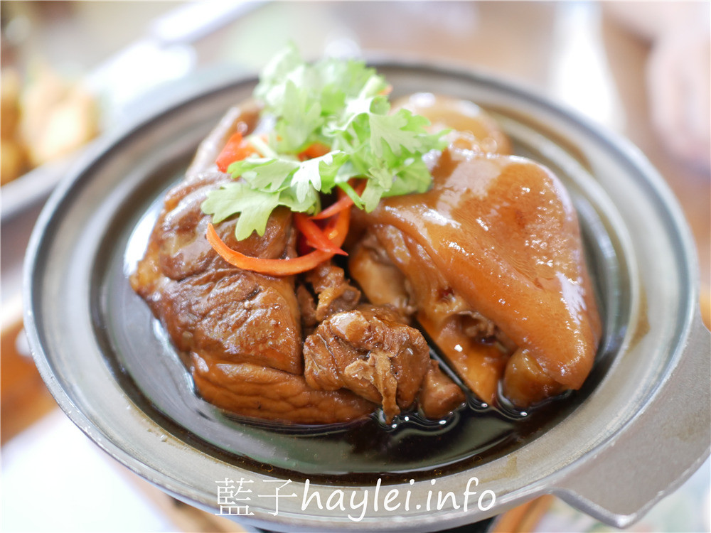 嘉義朴子/彤彤生活料理館-深耕嘉義的在地好味道,鮮美實在的麻辣烤魚鍋、軟嫩甜香的可樂冰糖豬腳推薦必點~今天吃什麼/嘉義美食/朴子美食/嘉義豬腳/嘉義麻辣烤魚/麻辣美食/豬腳美食/真材實料/在地人推薦/藍子愛美食 中式料理 國內旅遊 攝影 民生資訊分享 飲食集錦