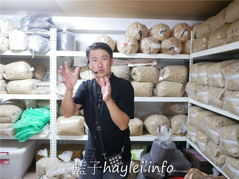 雲林古坑/谷泉咖啡莊園-MIT正港台灣咖啡在這啦!預約可體驗採收咖啡、日曬烘烤咖啡、品嘗咖啡等課程,是全台灣最知名的咖啡教育體驗農場,連星巴克、露易莎等咖啡品牌的員工教育訓練都擇址於此~今天吃什麼/雲林美食/雲林咖啡/古坑咖啡/荷苞山/專業咖啡體驗教育課程/藍子愛美食 健康養身 國內旅遊 攝影 民生資訊分享 自己動手做! 飲食集錦