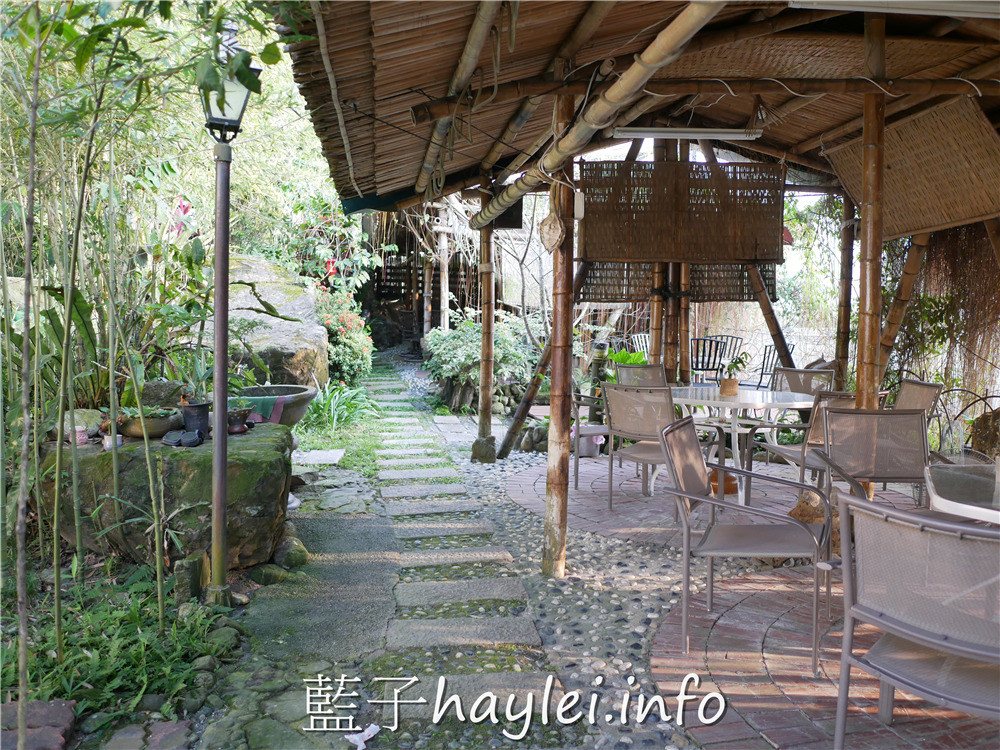 雲林古坑/石墩庭園咖啡-採用華山在地咖啡園生產的台灣咖啡豆,環境寬敞、造景美麗,近華山國小、華山遊客服務中心!今天吃什麼/雲林美食/雲林旅遊景點/雲林咖啡/古坑咖啡/景觀咖啡廳/精品咖啡/自產自銷/在地小農/藍子愛美食 健康養身 國內旅遊 攝影 民生資訊分享 飲食集錦