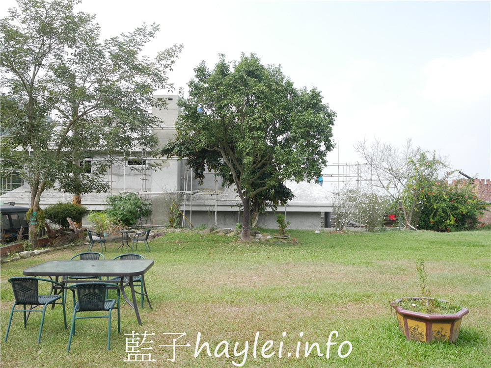 雲林古坑/鄉村休閒農莊-咖啡美景兩兼得，宛如世外桃源般地自然山間景觀加上風雅庭園造景，來這邊休憩喝杯咖啡放鬆一下真是享受～今天吃什麼/雲林美食/雲林景點/雲林古坑華山住宿/雲林咖啡/藍子愛美食 健康養身 國內旅遊 攝影 民生資訊分享 飲食集錦 