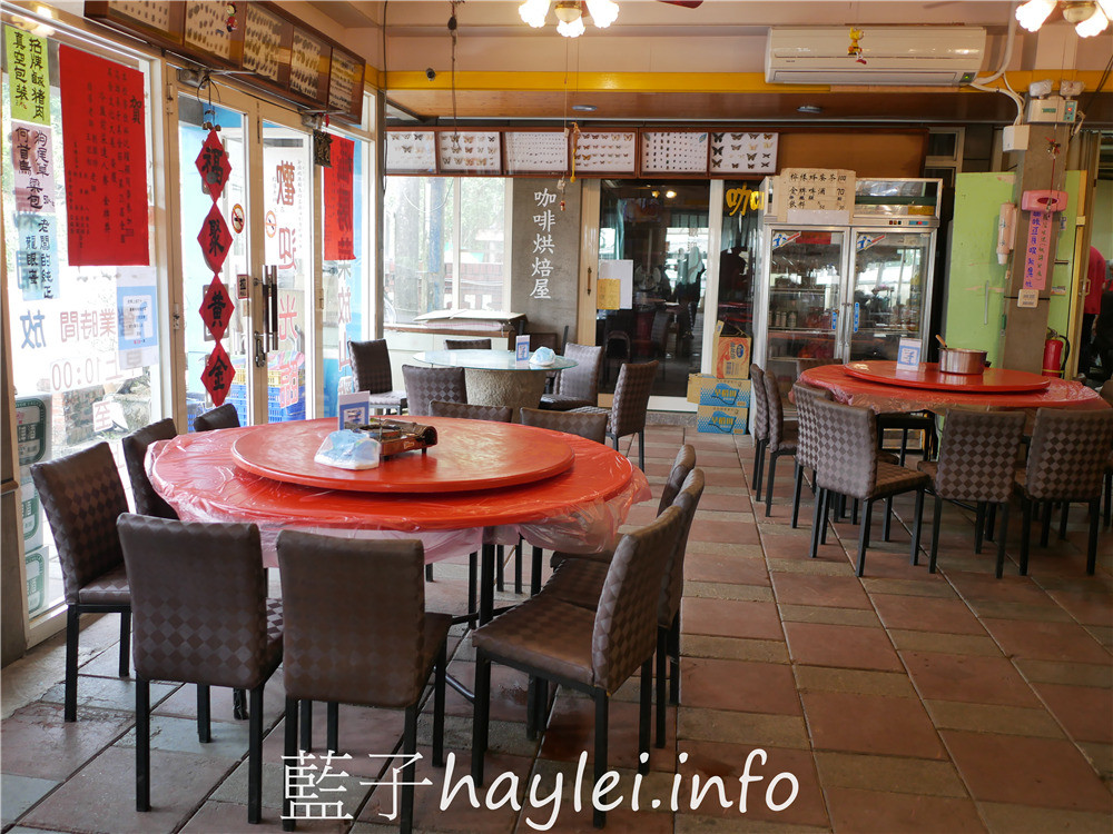 雲林古坑/阿嬤私房菜-阿嬤筍仔麵、狗尾草燉雞湯、香烤鹹豬肉、蒜味龍鬚菜跟招牌脆筍蛋都是必點手路菜，口味都非常好吃，華山必吃美食！今天吃什麼/台灣美食/雲林美食/雲林華山/華山美食/古早味美食/傳統美食/創意料理/台菜餐廳/合菜餐廳/藍子愛美食 中式料理 國內旅遊 攝影 民生資訊分享 飲食集錦 