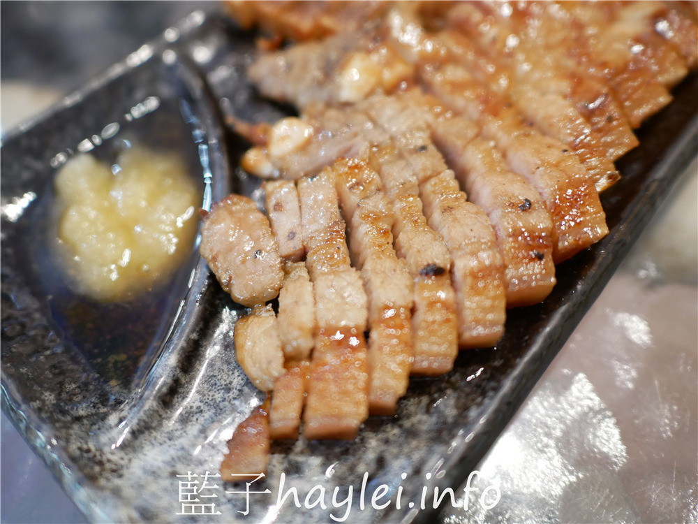 雲林古坑/阿嬤私房菜-阿嬤筍仔麵、狗尾草燉雞湯、香烤鹹豬肉、蒜味龍鬚菜跟招牌脆筍蛋都是必點手路菜，口味都非常好吃，華山必吃美食！今天吃什麼/台灣美食/雲林美食/雲林華山/華山美食/古早味美食/傳統美食/創意料理/台菜餐廳/合菜餐廳/藍子愛美食 中式料理 國內旅遊 攝影 民生資訊分享 飲食集錦 
