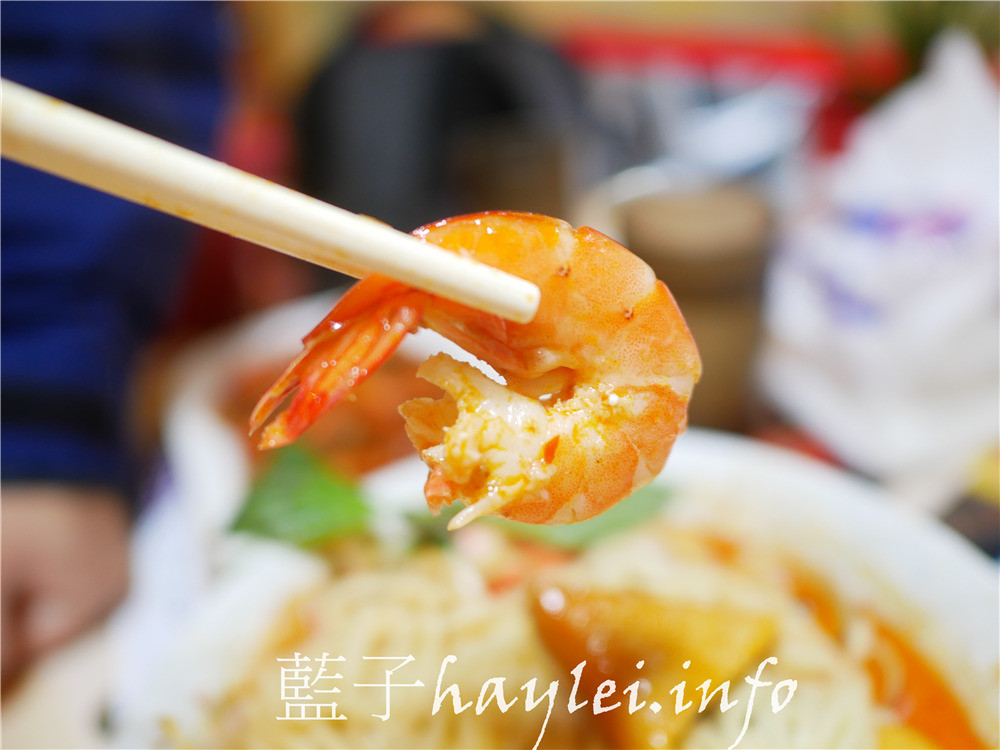 台南中西區/嘉洲食坊-滿溢星馬風情的台南在地好味道,選用星馬當地香料食材,有去新加坡的朋友都會回來說老闆的味道更濃郁美味呢!今天吃什麼/台南美食/台南異國料理/新加坡美食/海南雞飯/叻沙麵/肉骨茶/辣椒蝦/貓山王榴槤冰淇淋/藍子愛美食 中式料理 國內旅遊 攝影 民生資訊分享 飲食集錦