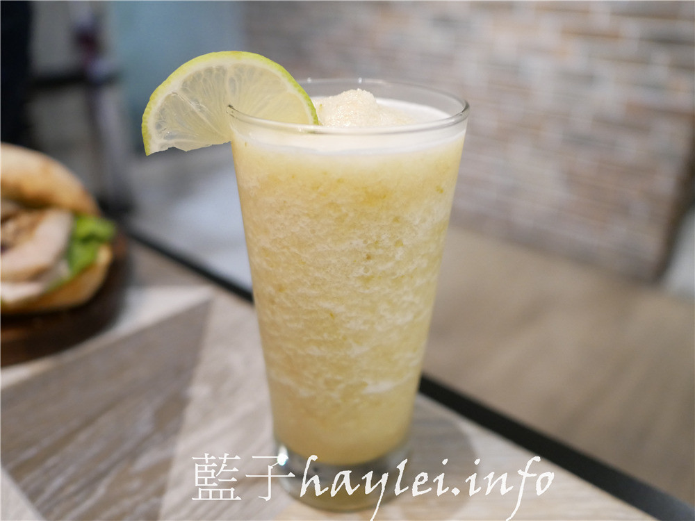 台南中西區/飲食客 In Stock-從早午餐、午餐、晚餐都一應俱全的創意料理，餐點樣樣真材實料、服務人員也非常親切，是間值得再訪的美味小店！今天吃什麼/台南美食/台南早午餐/台南簡餐店/台南創意料理/新鮮現做/現點現做/台南旅遊/老屋餐廳/藍子愛美食 國內旅遊 攝影 民生資訊分享 飲食集錦 