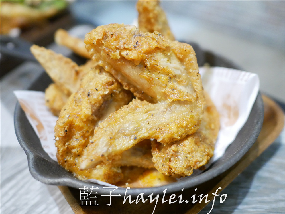 台南中西區/飲食客 In Stock-從早午餐、午餐、晚餐都一應俱全的創意料理，餐點樣樣真材實料、服務人員也非常親切，是間值得再訪的美味小店！今天吃什麼/台南美食/台南早午餐/台南簡餐店/台南創意料理/新鮮現做/現點現做/台南旅遊/老屋餐廳/藍子愛美食 國內旅遊 攝影 民生資訊分享 飲食集錦 