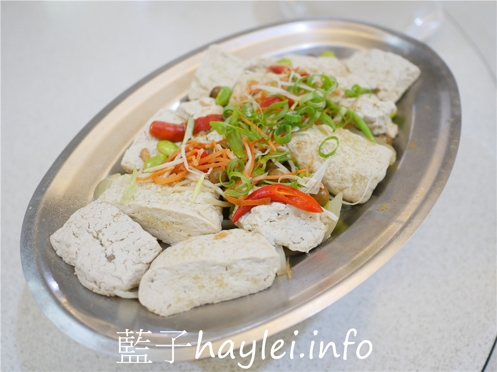 台南東區/菊島海鱻屋-澎湖新鮮海味空運直送來台,道地鮮活好滋味,吸引眾多食客紛紛來訪~今天吃什麼/台南美食/台南海產店/海鮮熱炒餐廳/合菜餐廳/澎湖生鮮美食/澎湖花菜干/鮮魚湯/清蒸臭豆腐/澎湖透抽米粉湯/冰卷/藍子愛美食 未分類